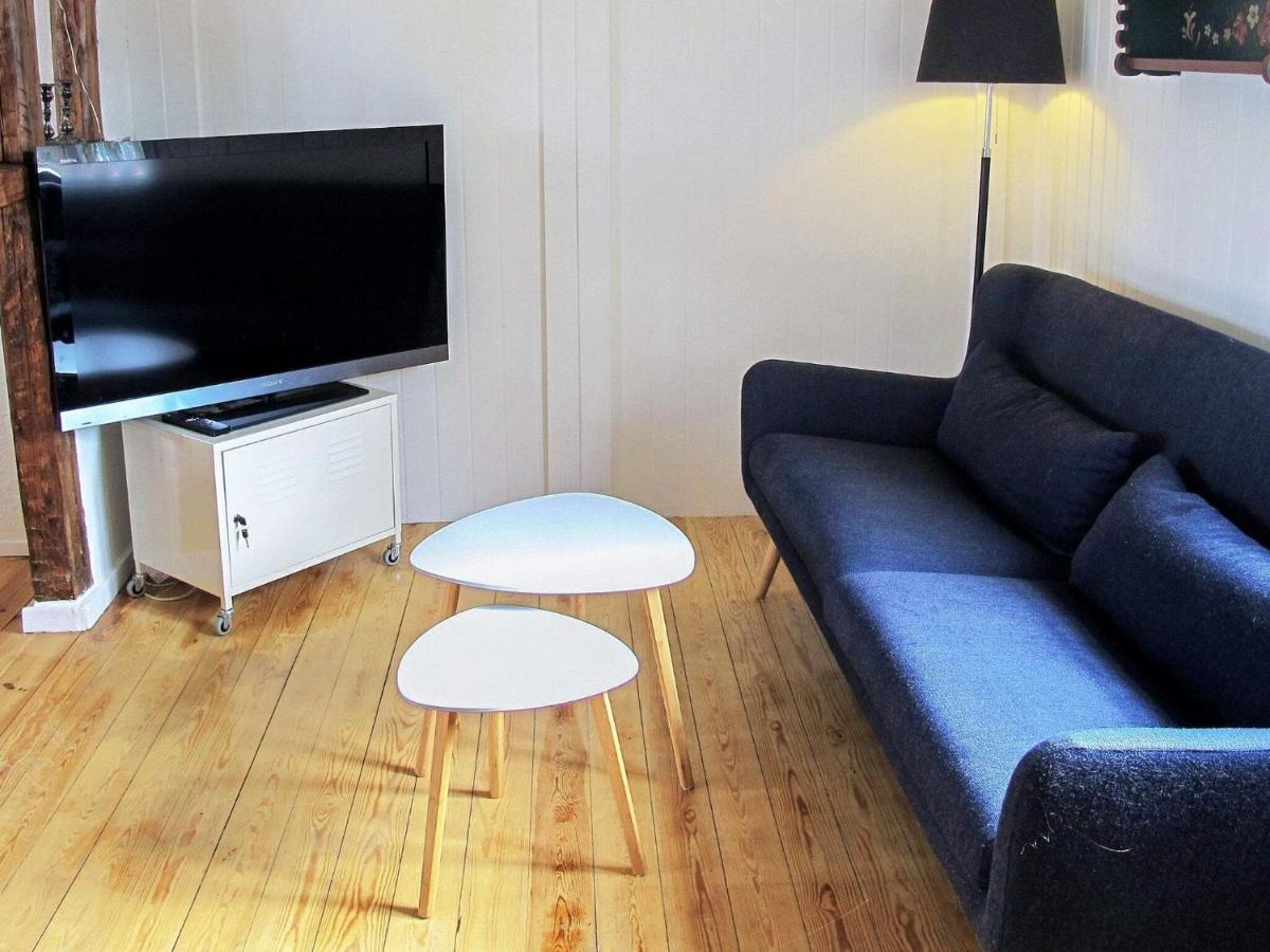 4 Person Holiday Home In Bandholm Exteriör bild