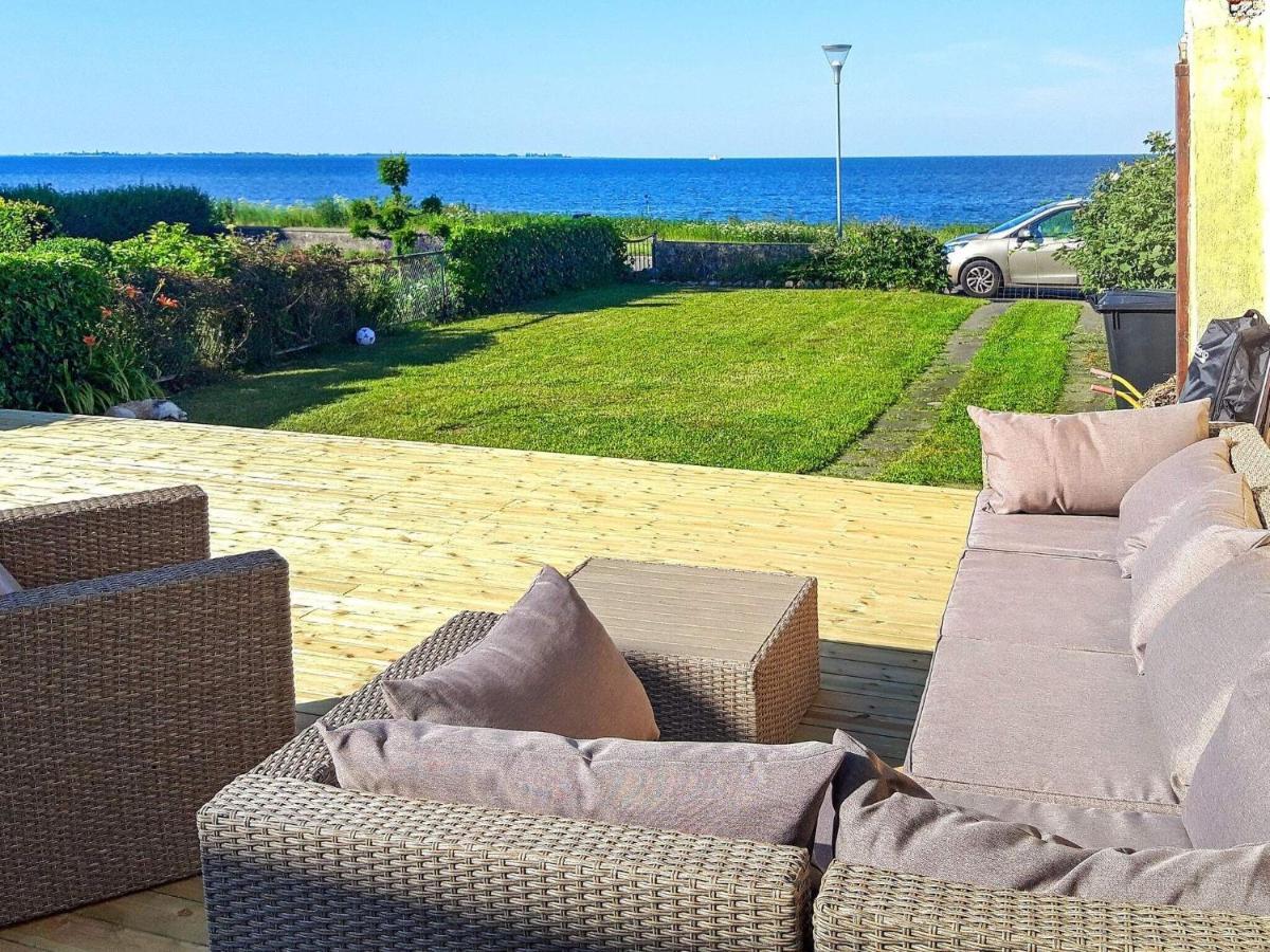 4 Person Holiday Home In Bandholm Exteriör bild